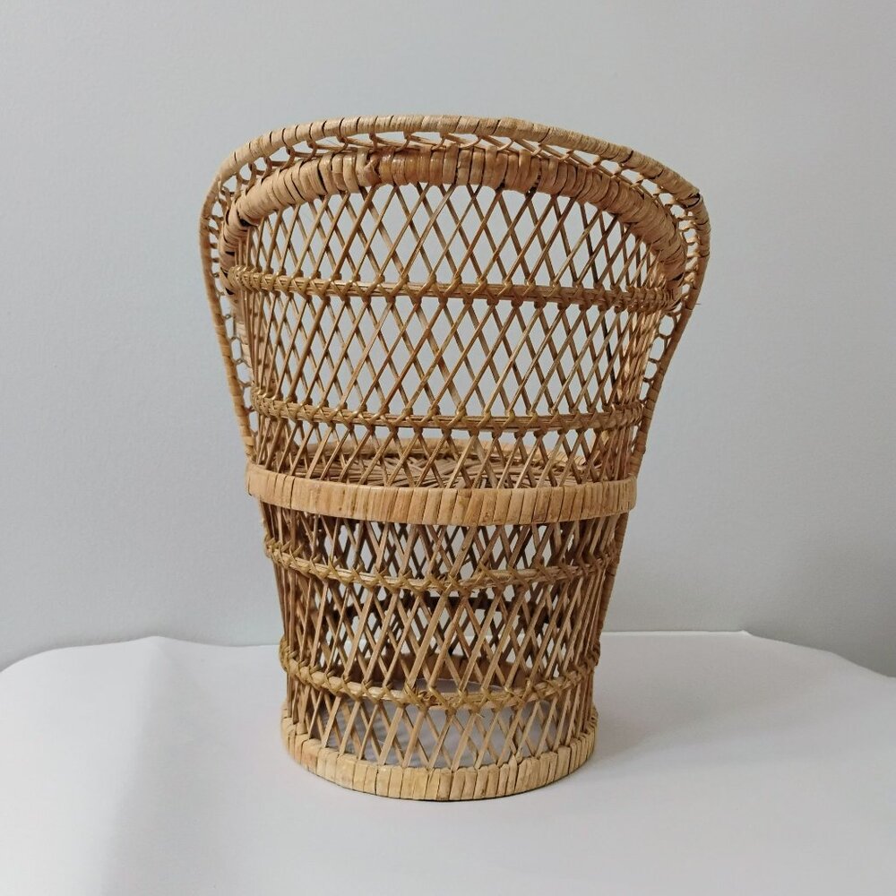 Vintage Wicker Peacock Doll Chair, Rattan Plant Stand, Hippie Boho Fan Back - Picture 5 of 8